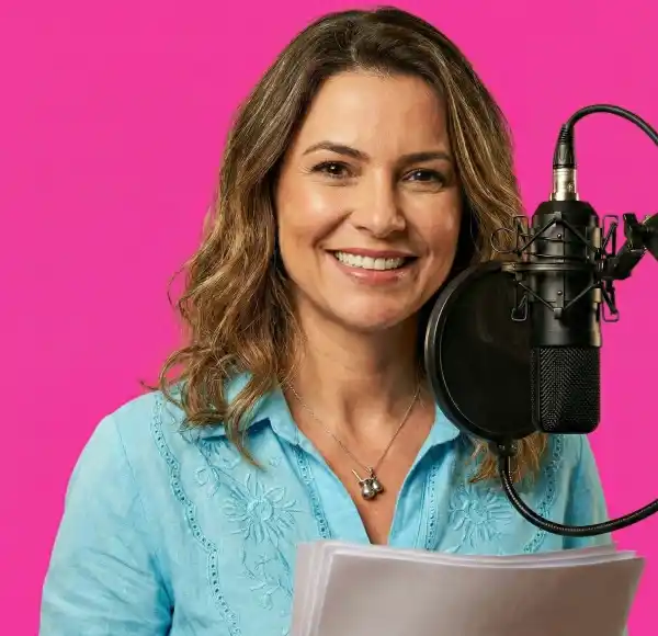 Locutora de Telemensagem - Voz feminina profissional para telemensagens